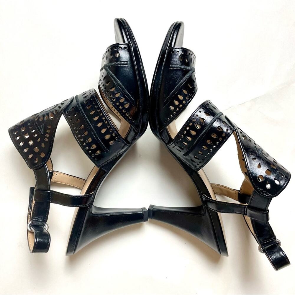 Elegant Naturalizer N5 Comfort Open Toe Heeled Sandal. NWOT. Brand New. Size 9